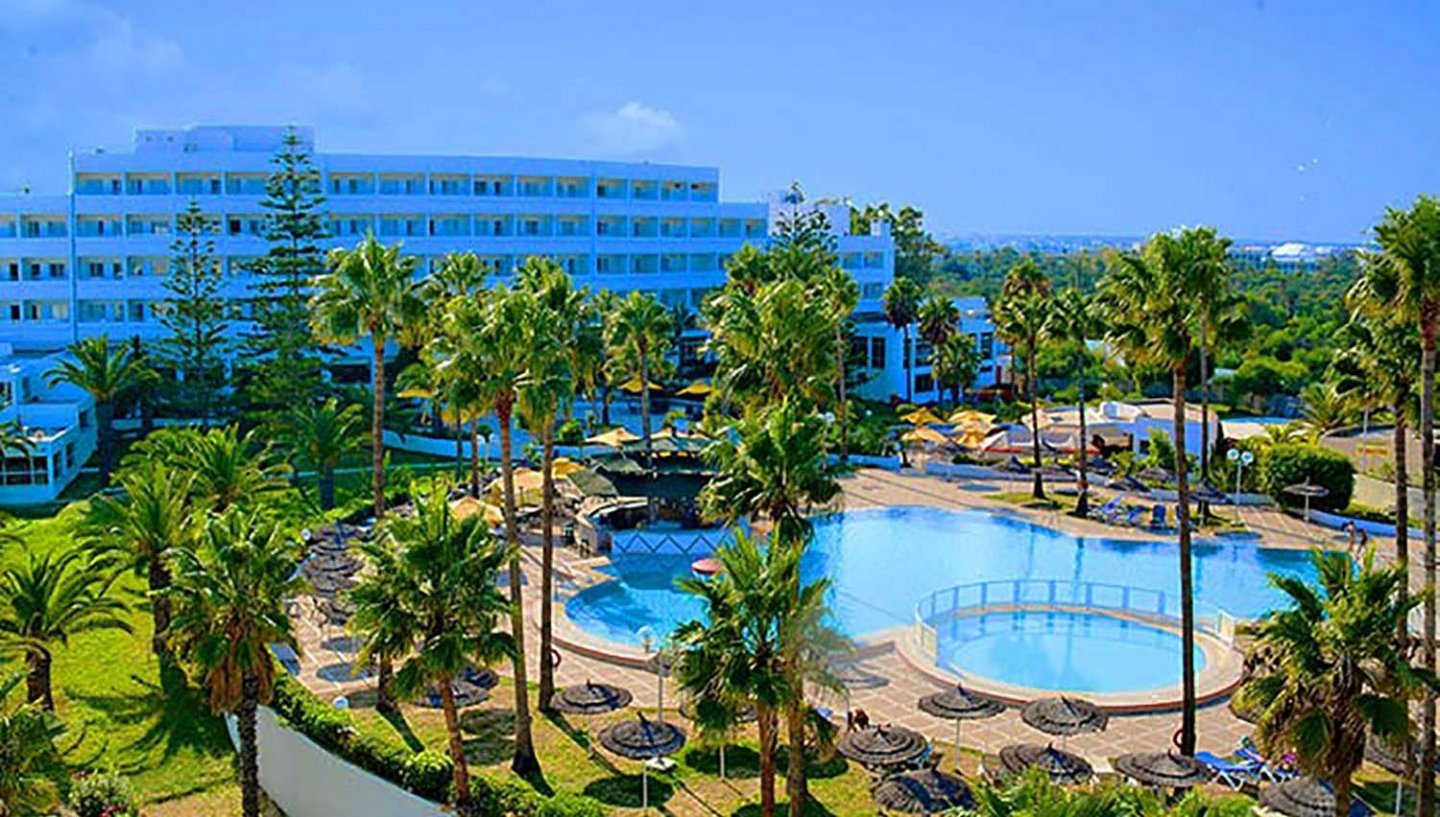 Club Tropicana & Spa 4