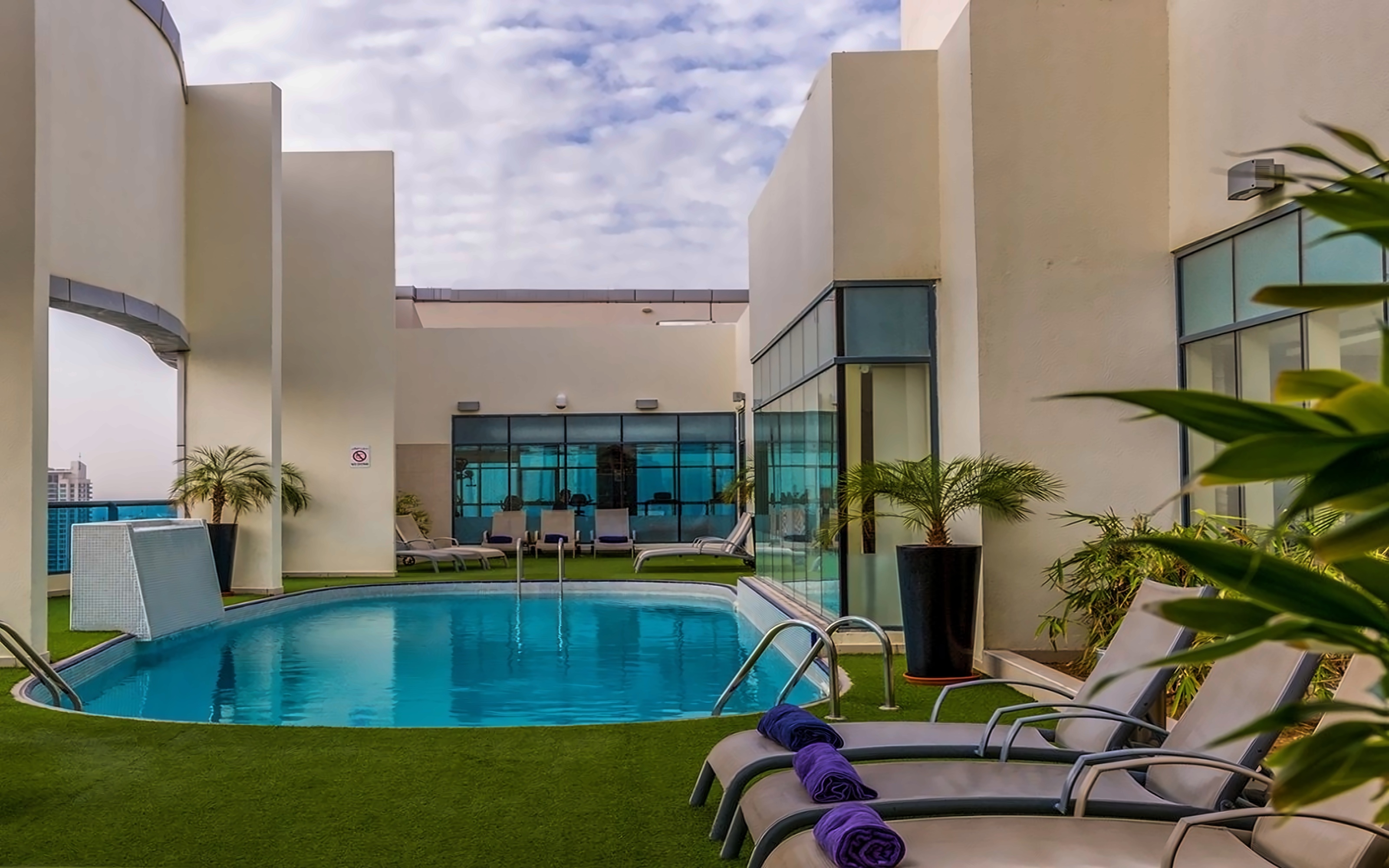 First Central Hotel Suites 4