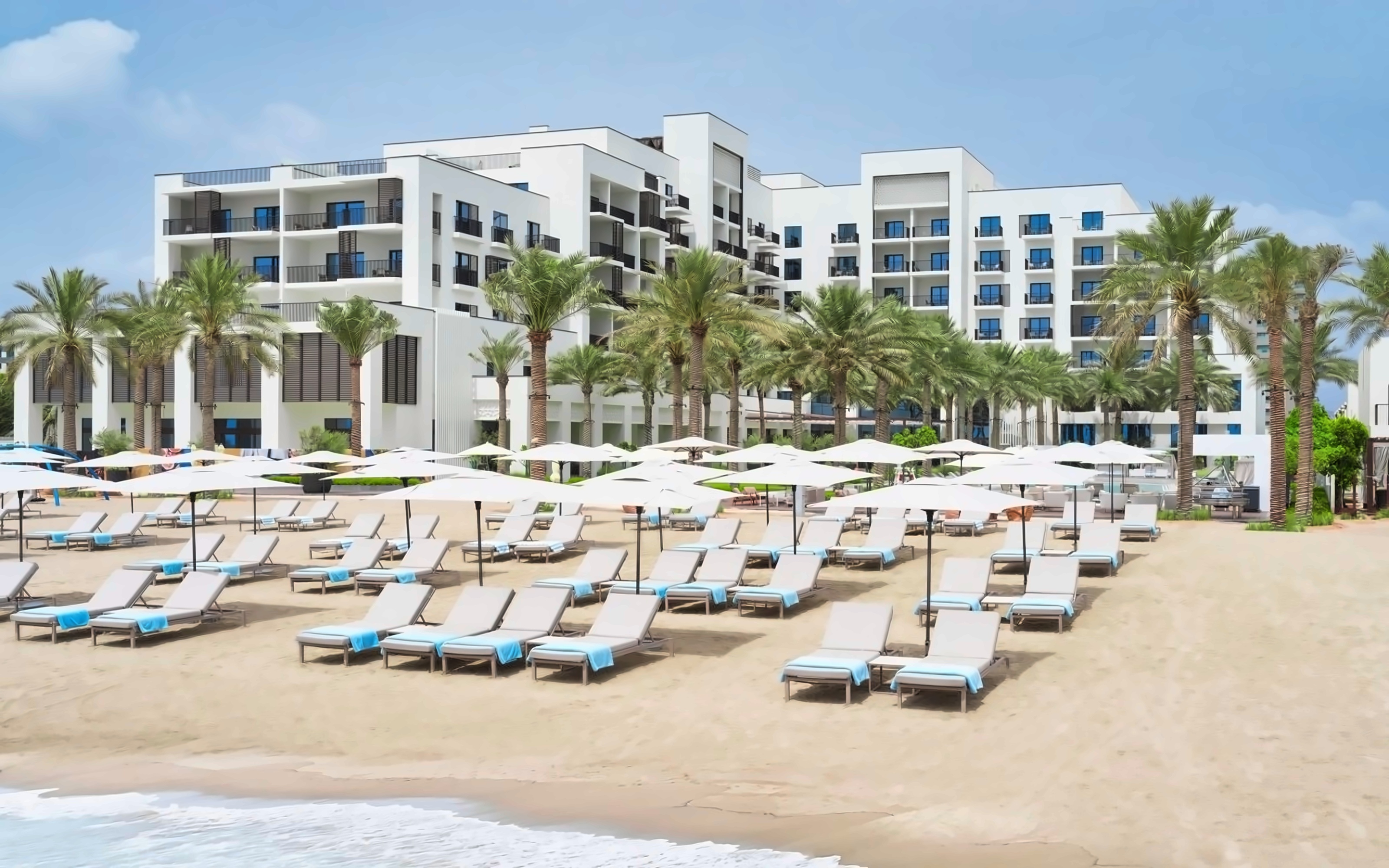Palace Beach Resort Fujairah 2