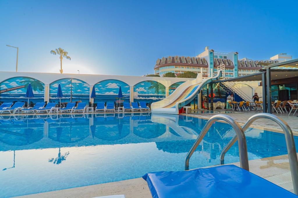 Grand Barhan Hotel 4