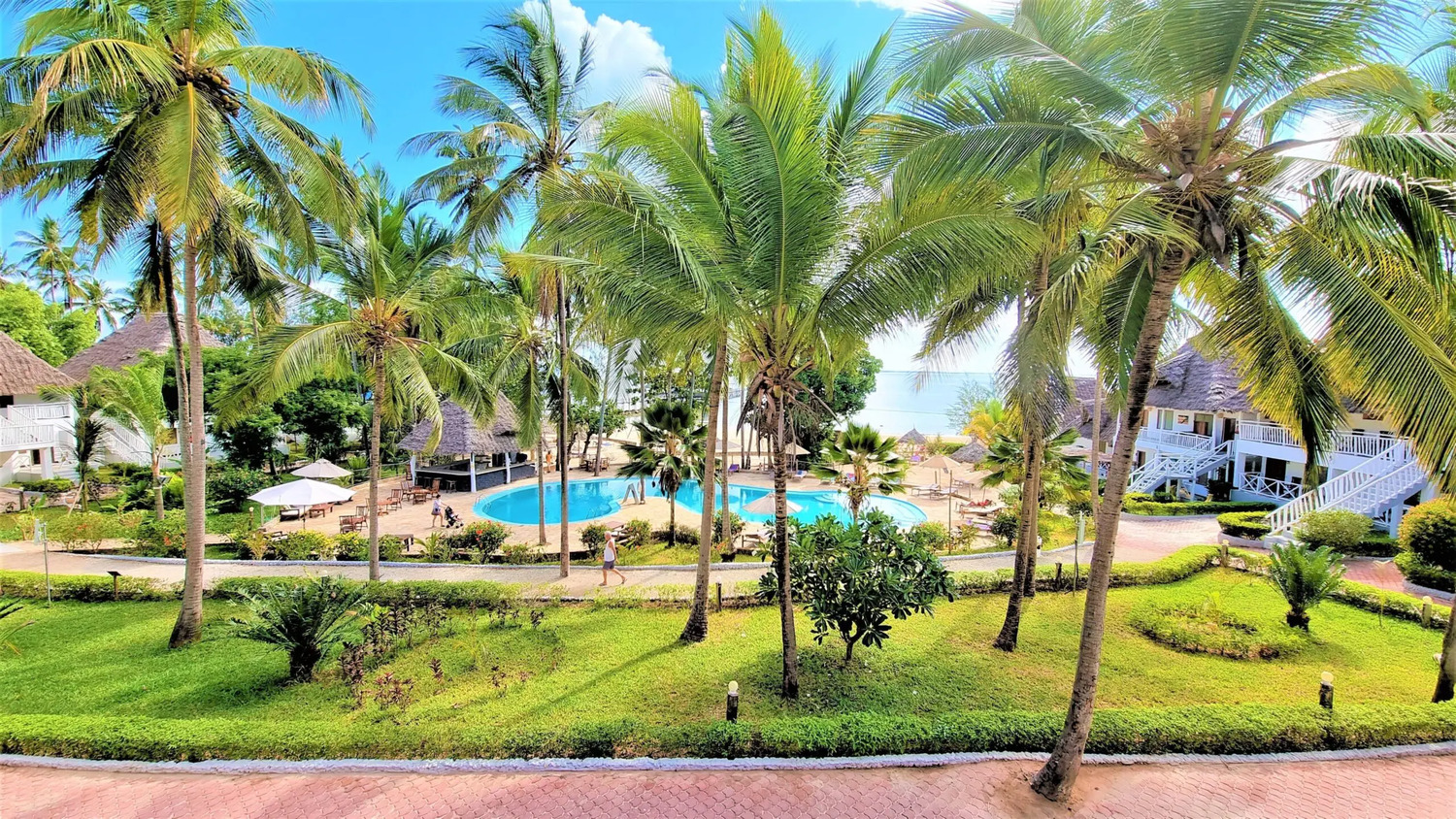 Paradise Beach Resort 4