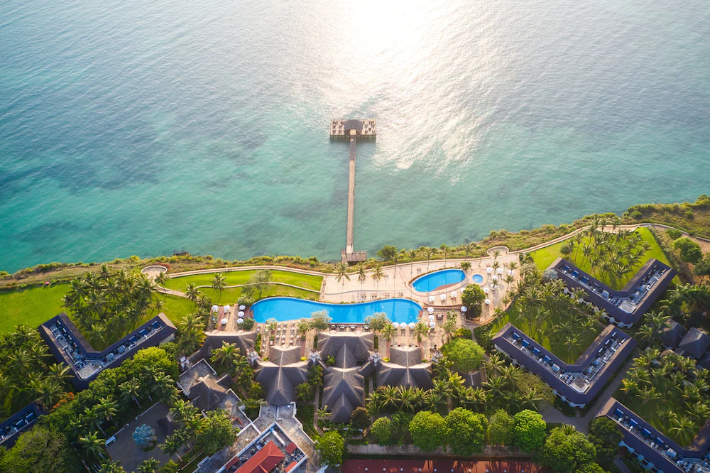 Sea Cliff Resort & Spa 2