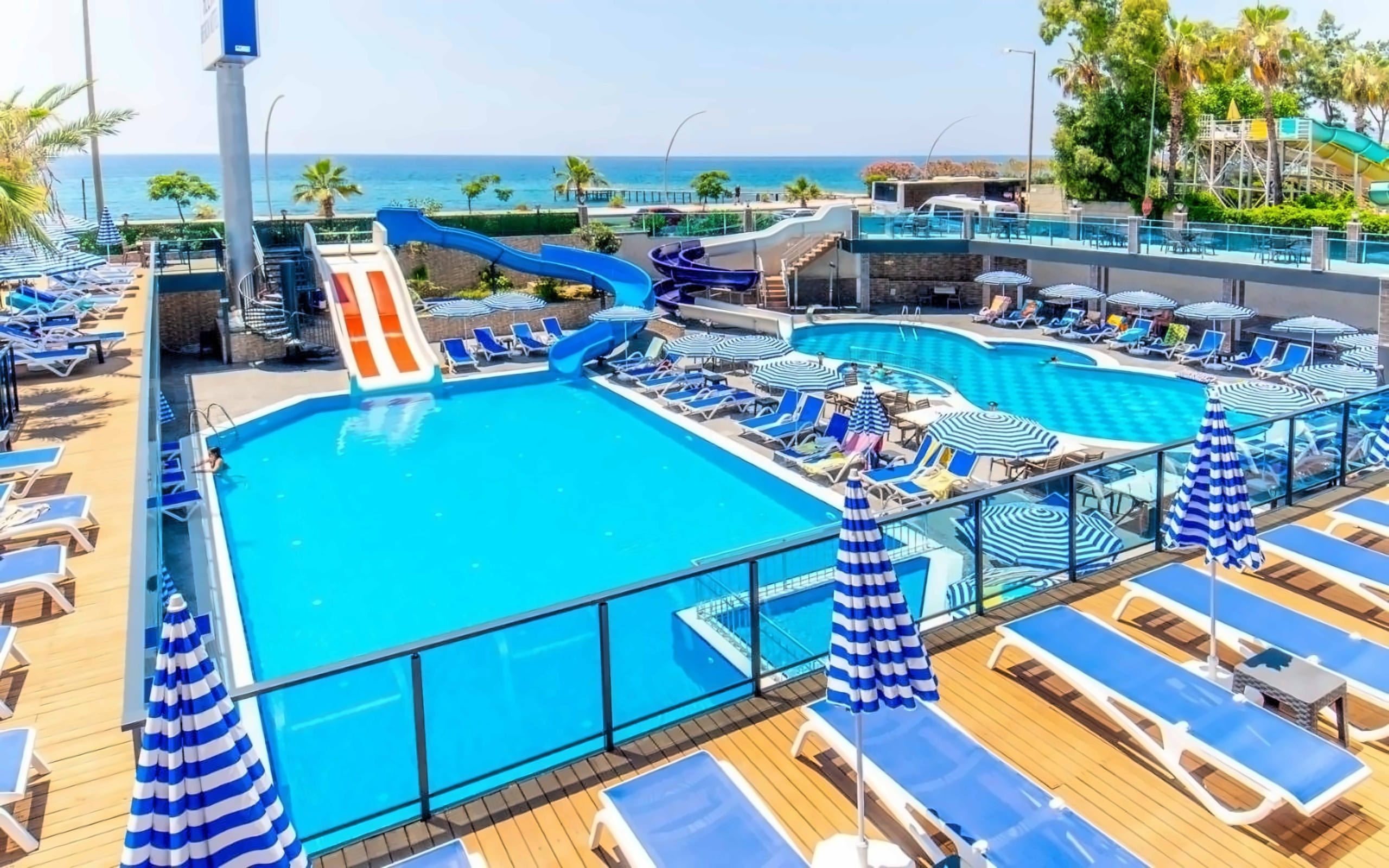 Relax Beach Hotel 3