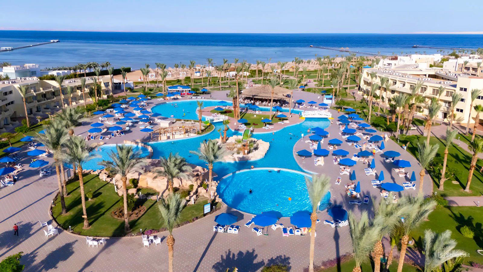 Amwaj Oyoun Resort & Casino 4
