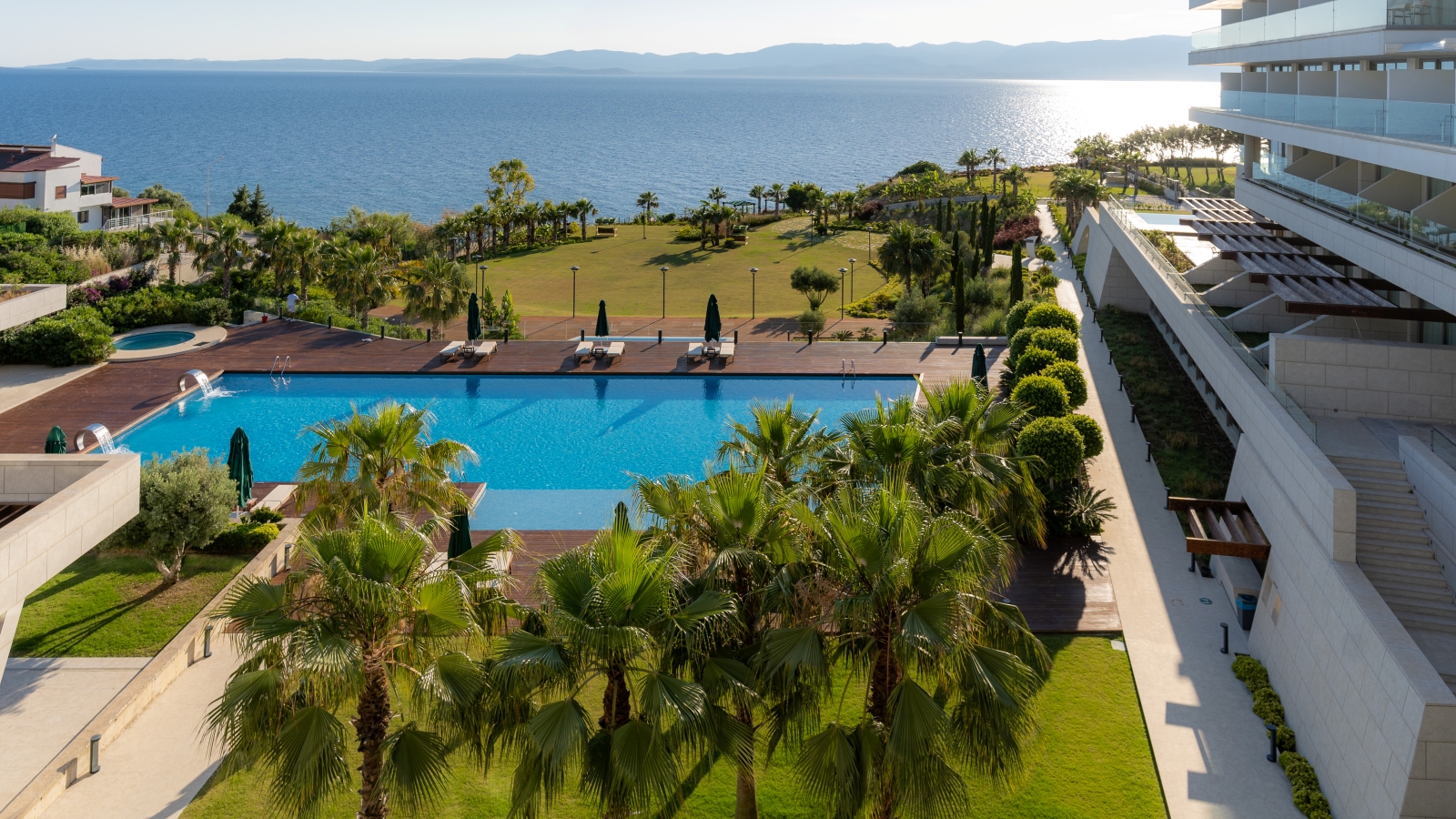 Onlive Deluxe Hotel 5