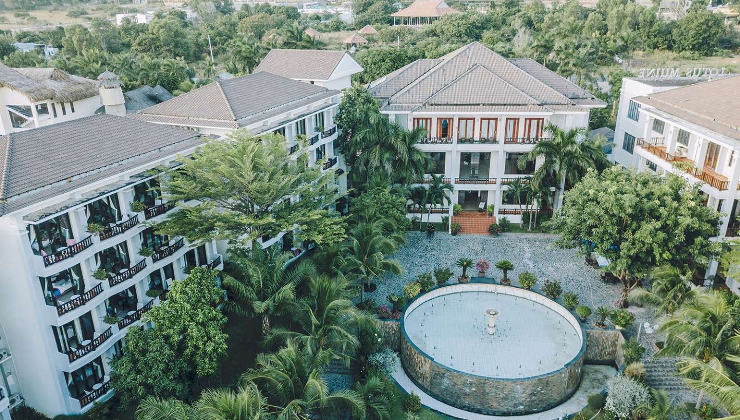 Lotus Muine Resort & Spa 5