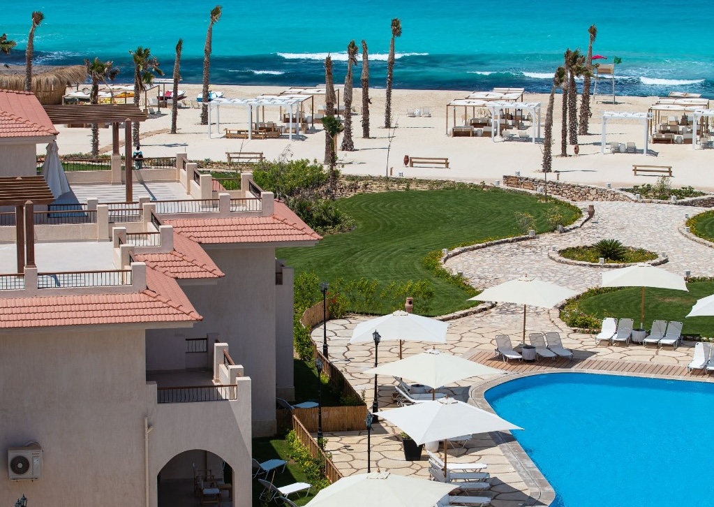 Aqua Heneish Beach Resort 4