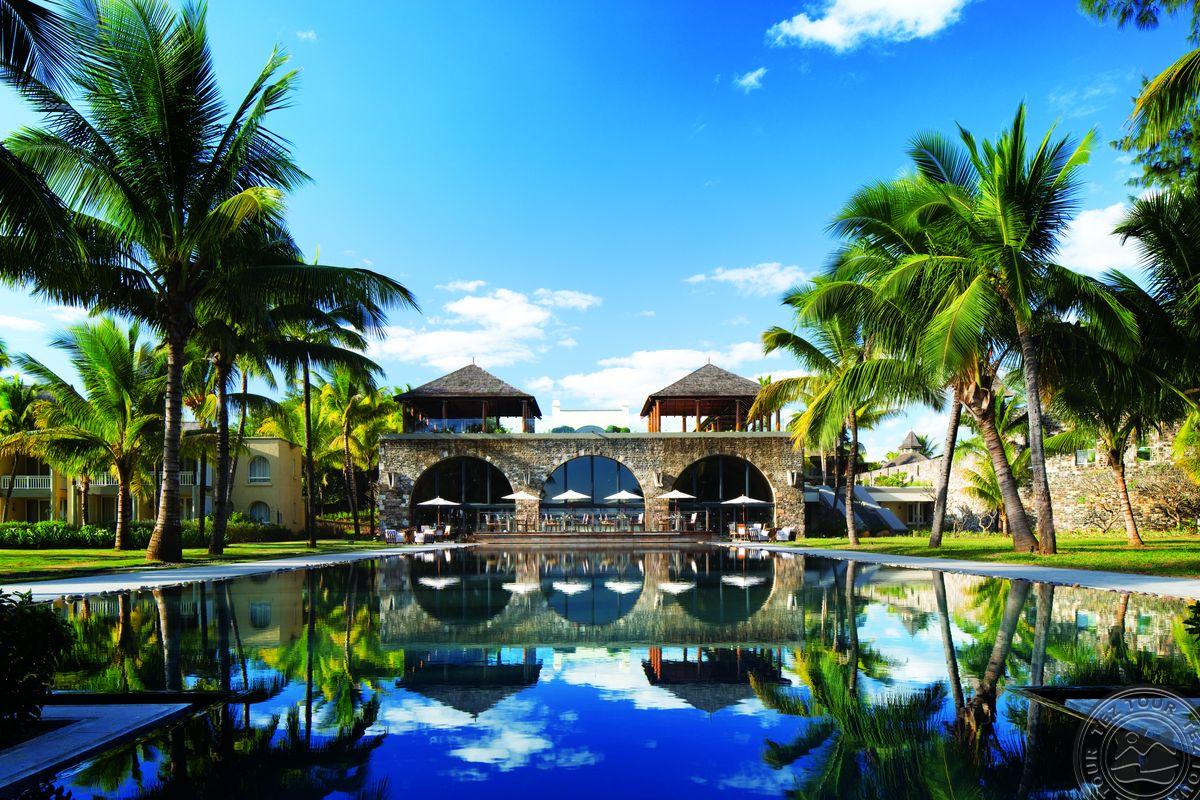 Outrigger Mauritius Beach Resort