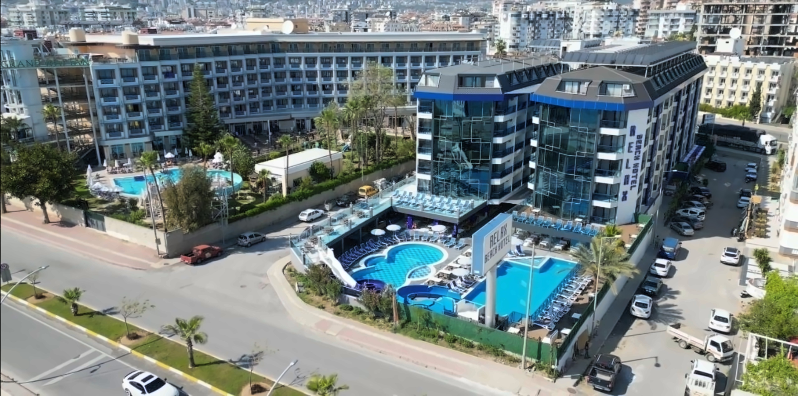 Relax Beach Hotel 2