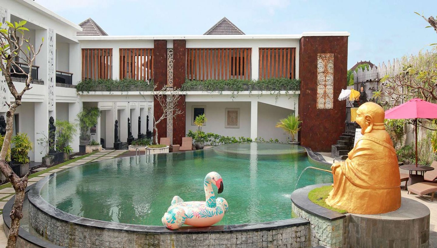 Tonys Villas & Resort 6