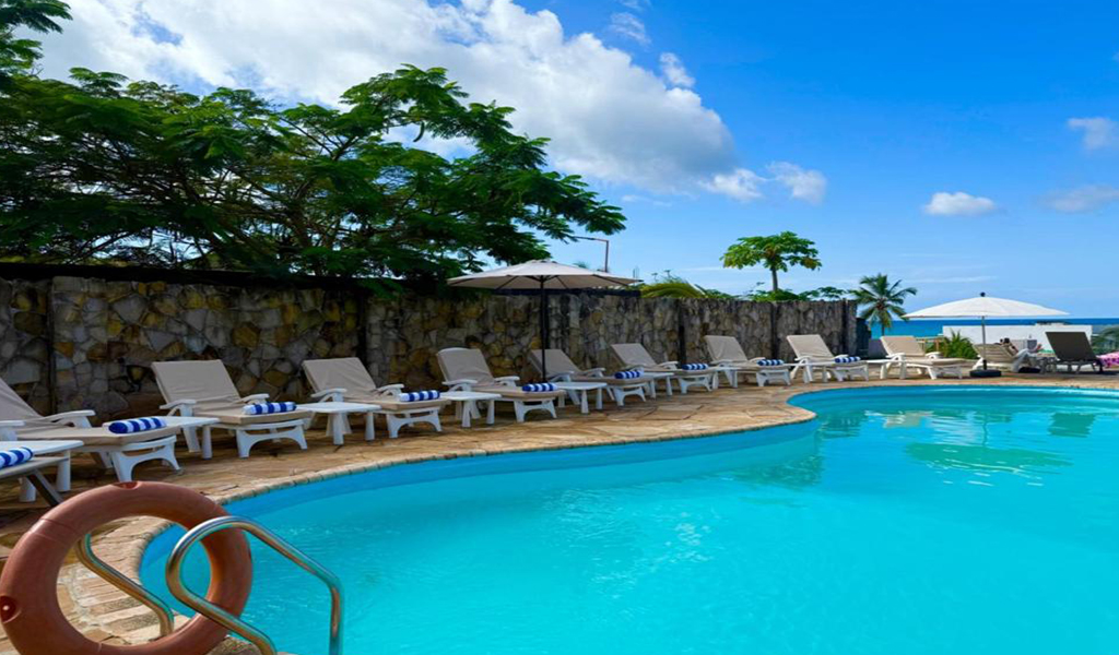 Sea Crest Hotel 4
