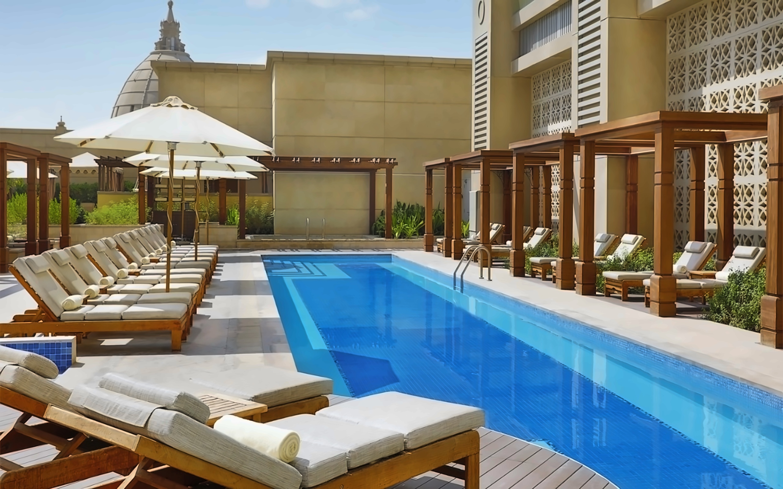 Hilton Dubai Al Habtoor City 4