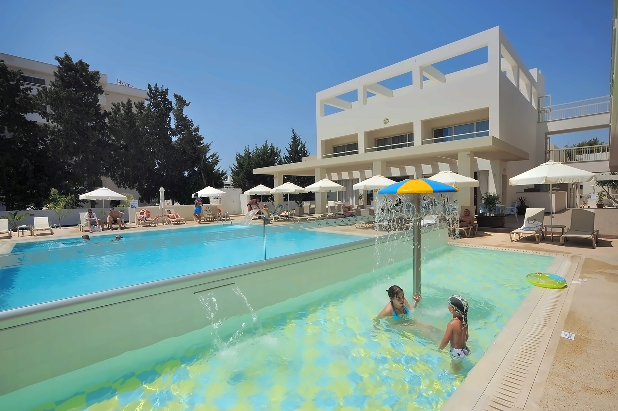 Nelia Gardens 2