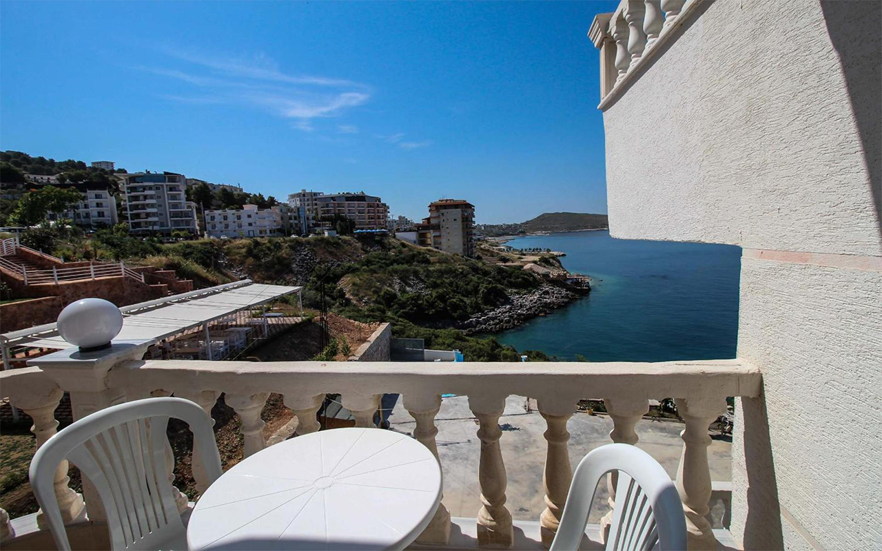 Romario Apartments 4