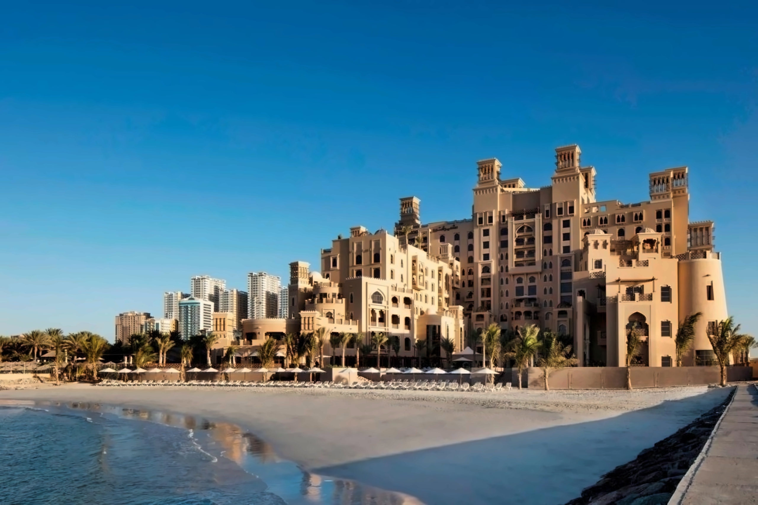 Sheraton Sharjah Beach Resort & Spa 5