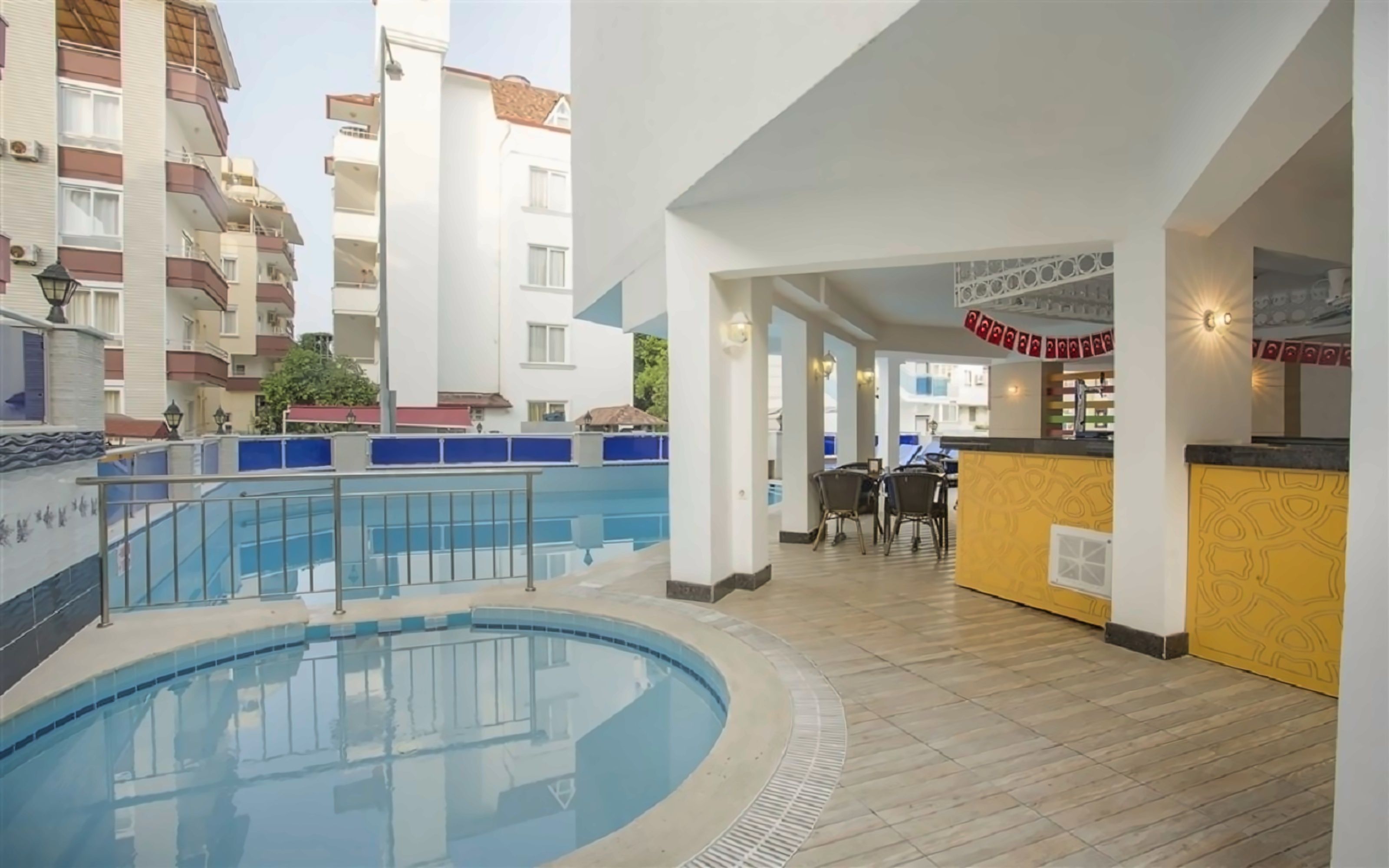 Cleopatra Golden Beach 5