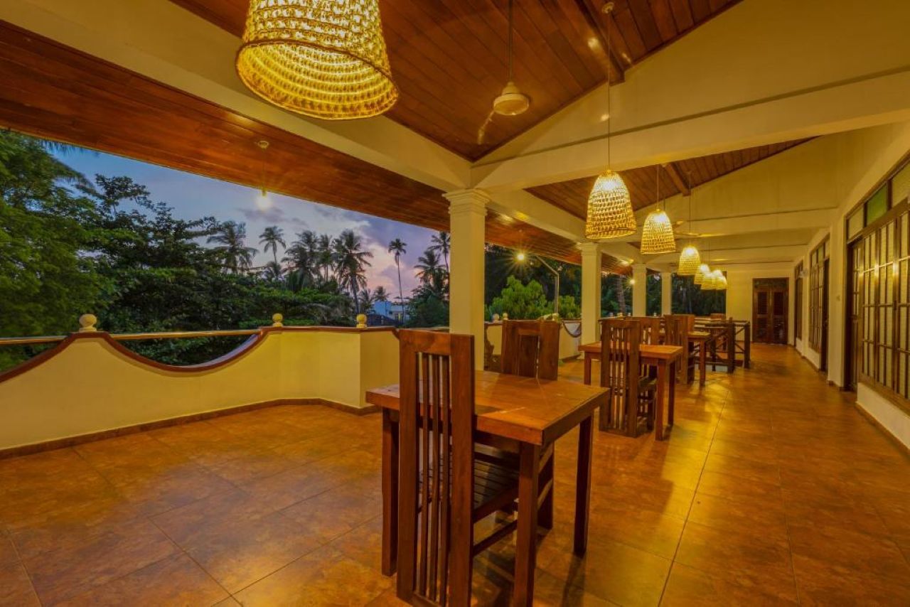 Serendipity Beach Hotel 5
