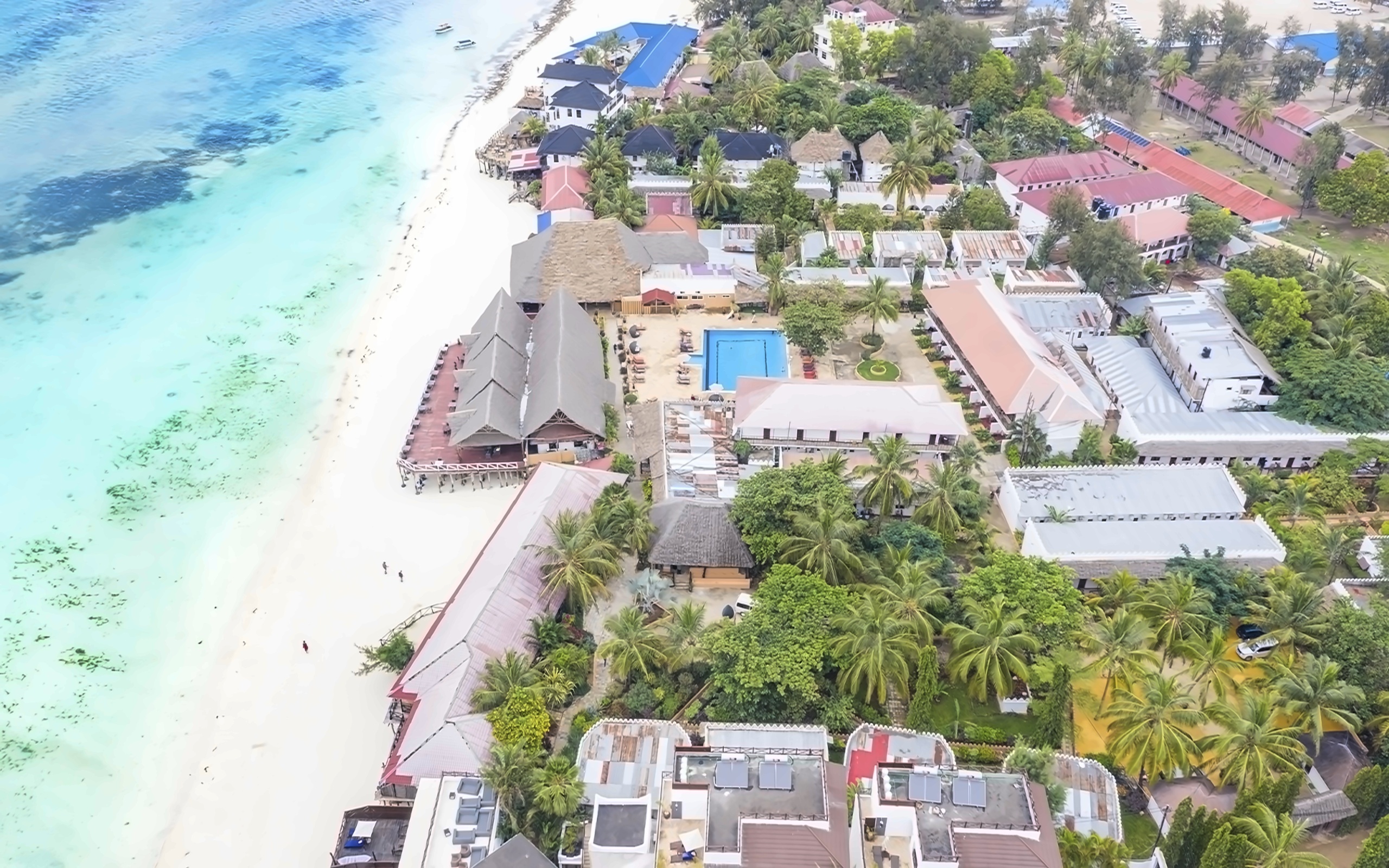Amaan Bungalows Beach Resort 3