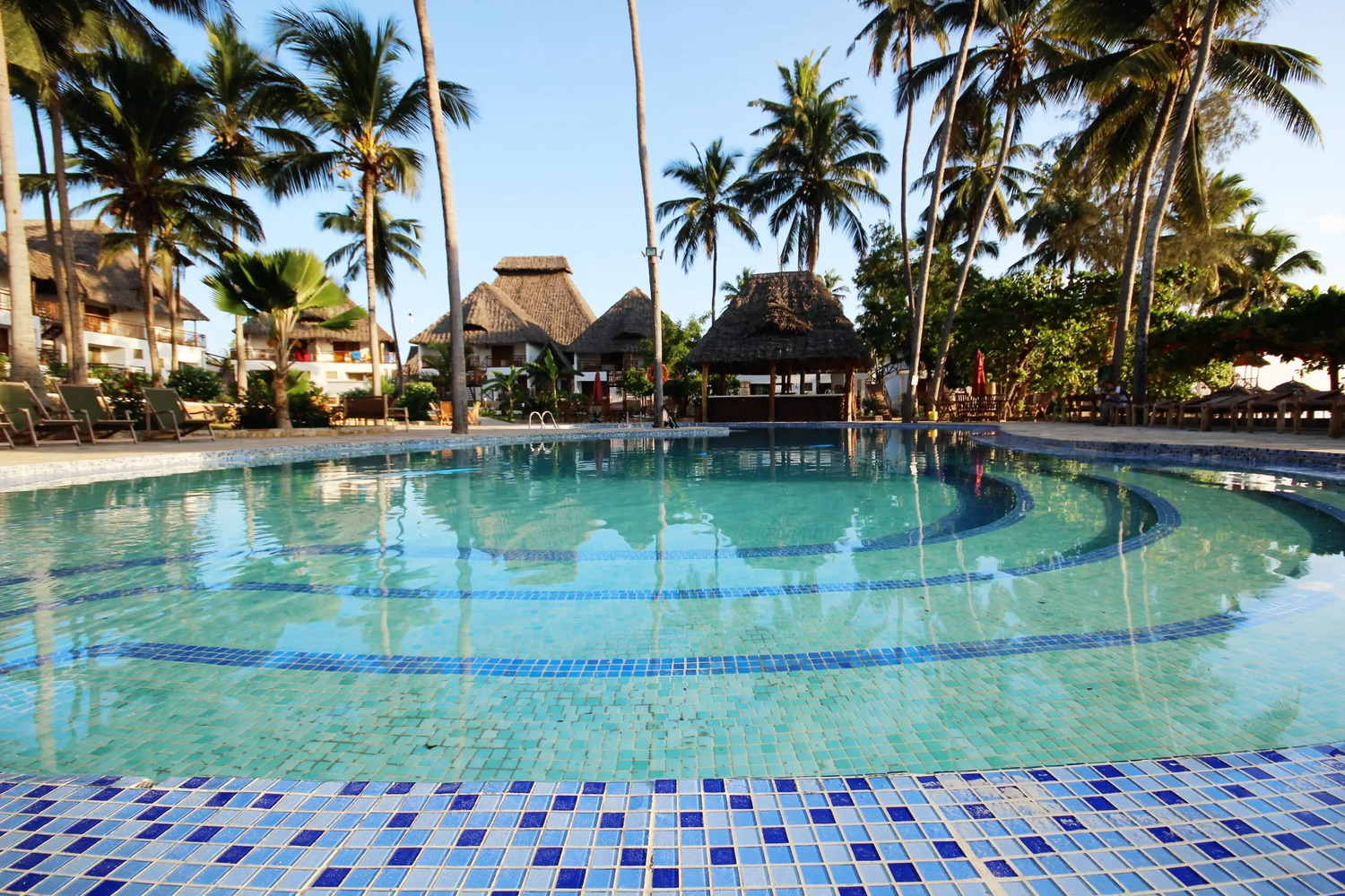 Paradise Beach Resort 2