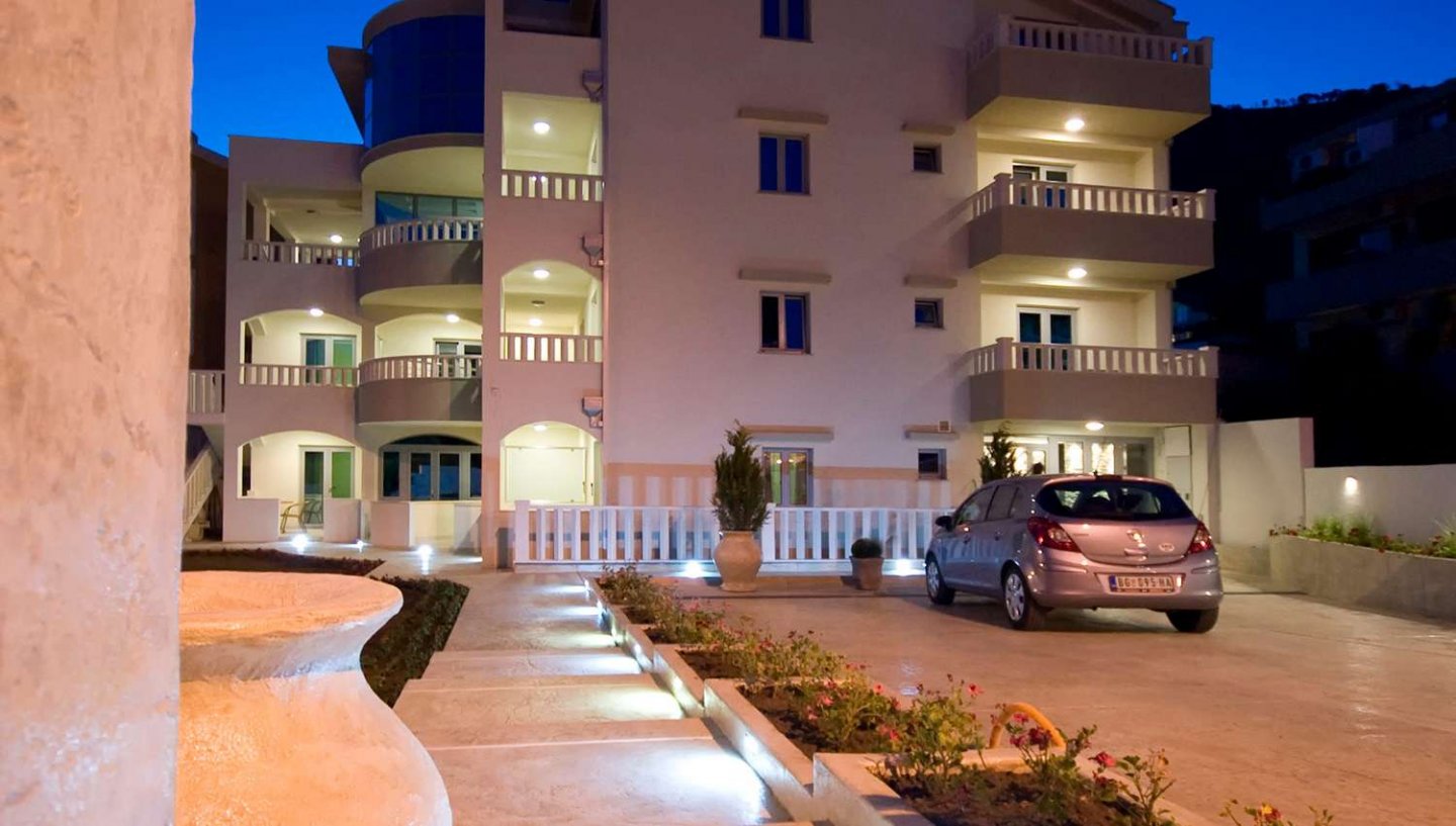 Vila V Lux 6