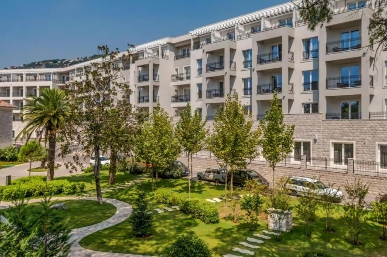 Lazure Marina 5