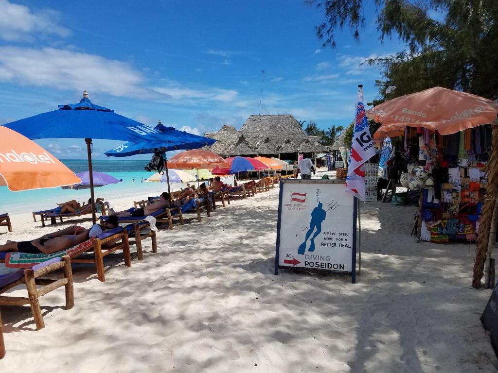 Baraka Beach Bungalows 5