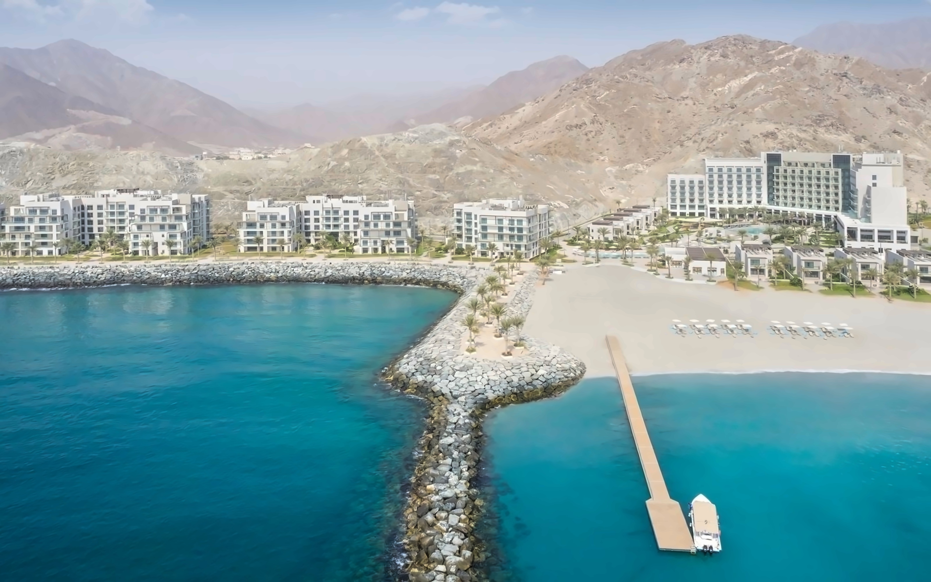 Address Beach Resort Fujairah 4
