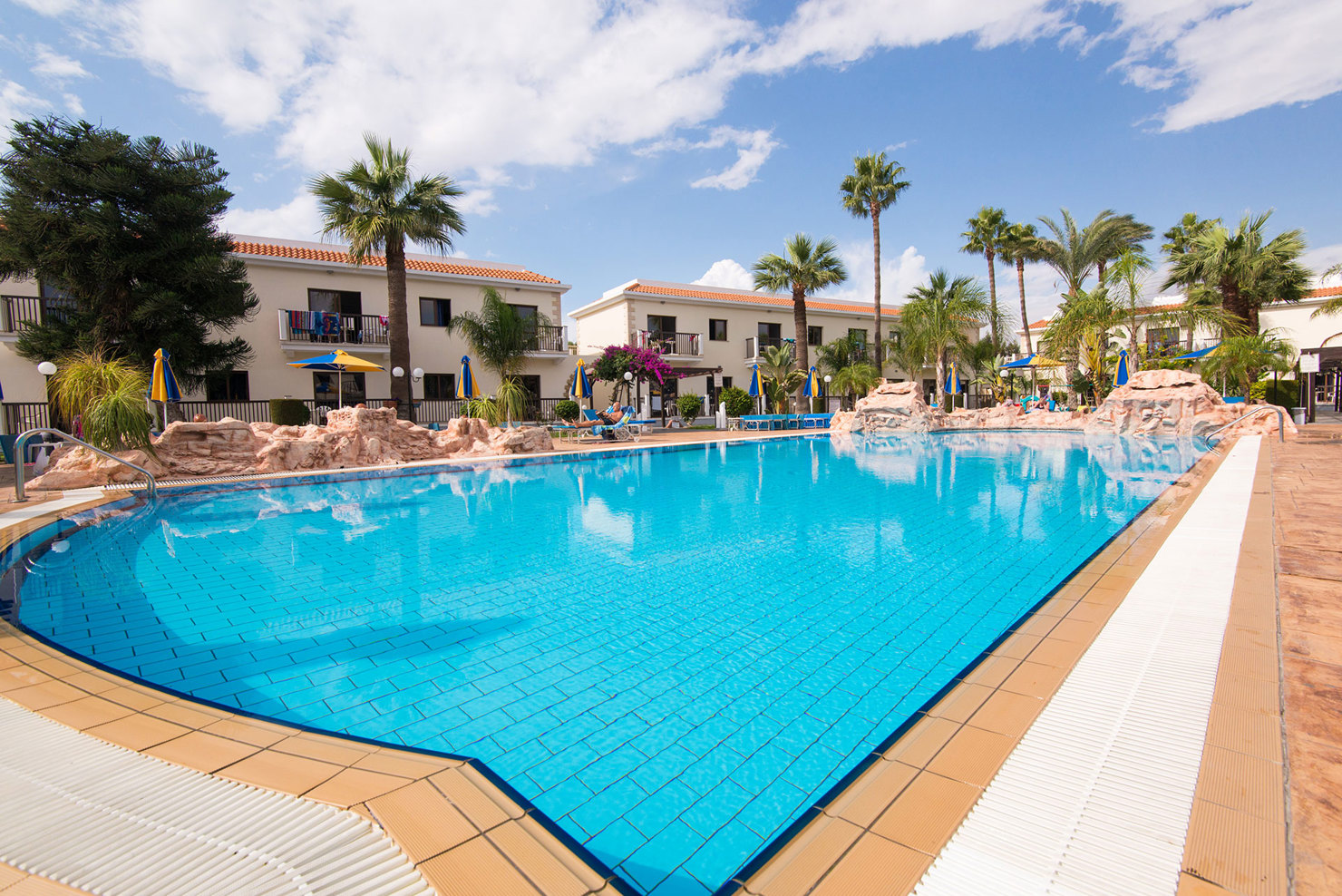 Loutsiana Hotel Apartments 2