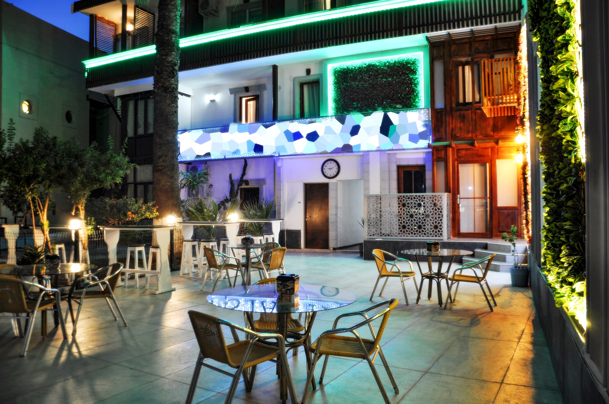 Hotel Bleu Nuit 5
