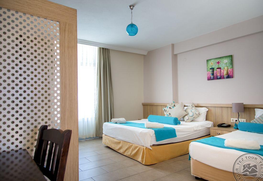 Ponz Hotel 6