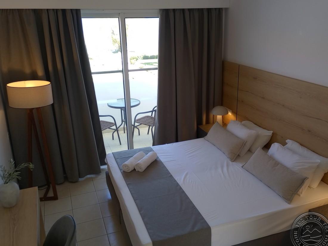 Pylea Beach Hotel 5