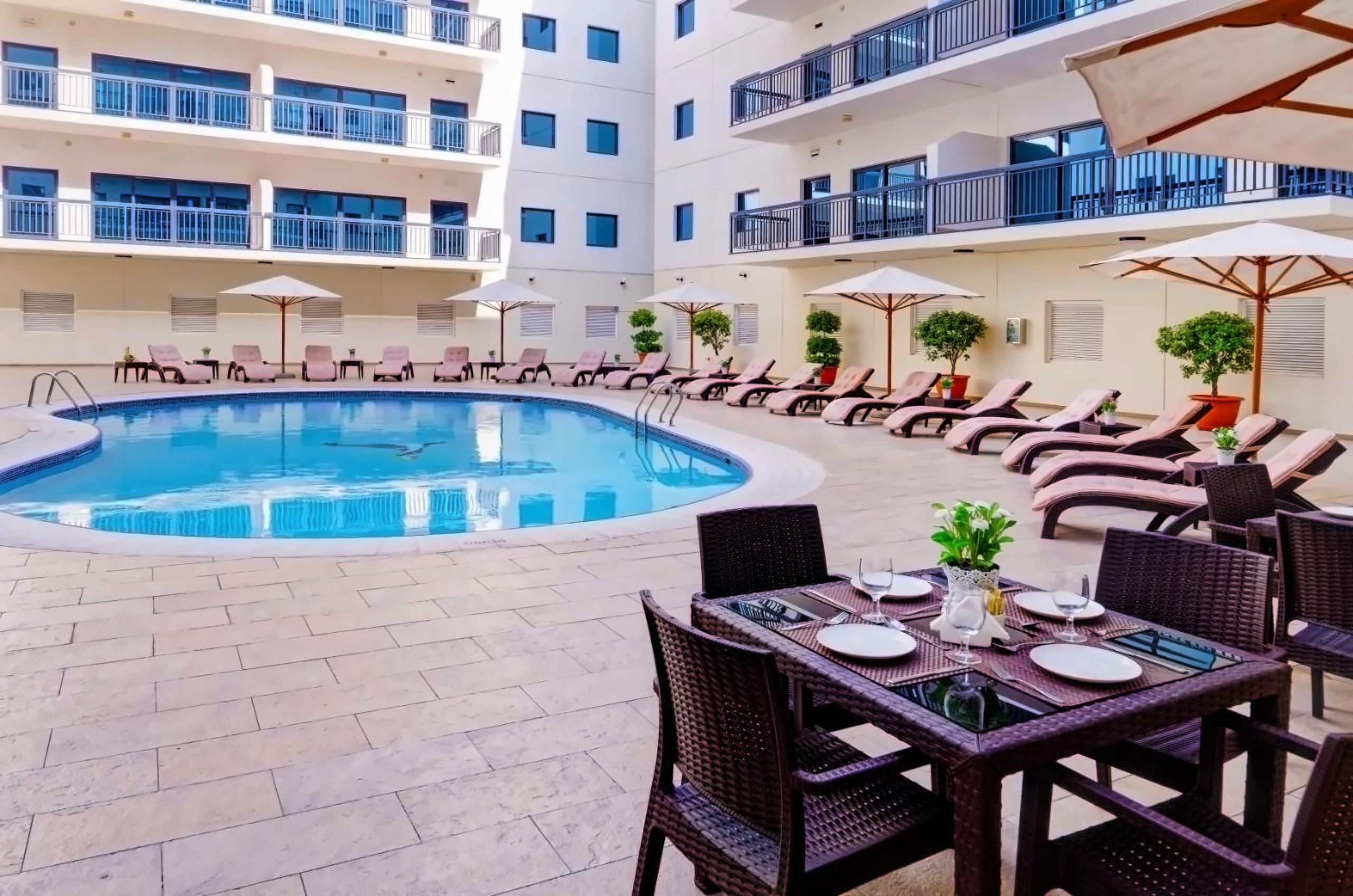 Golden Sands 10 Aparthotel 2
