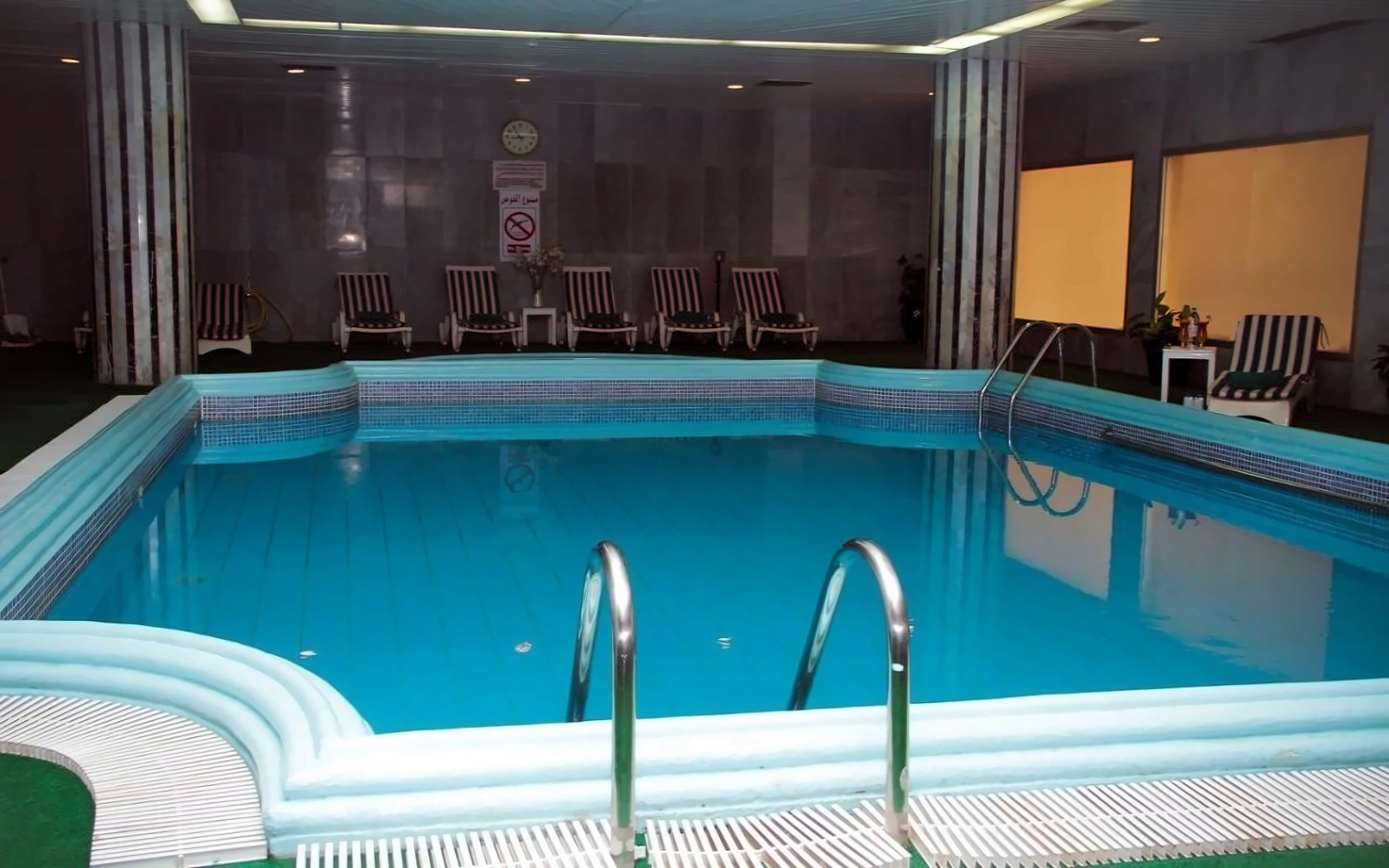 Nova Park Hotel 4