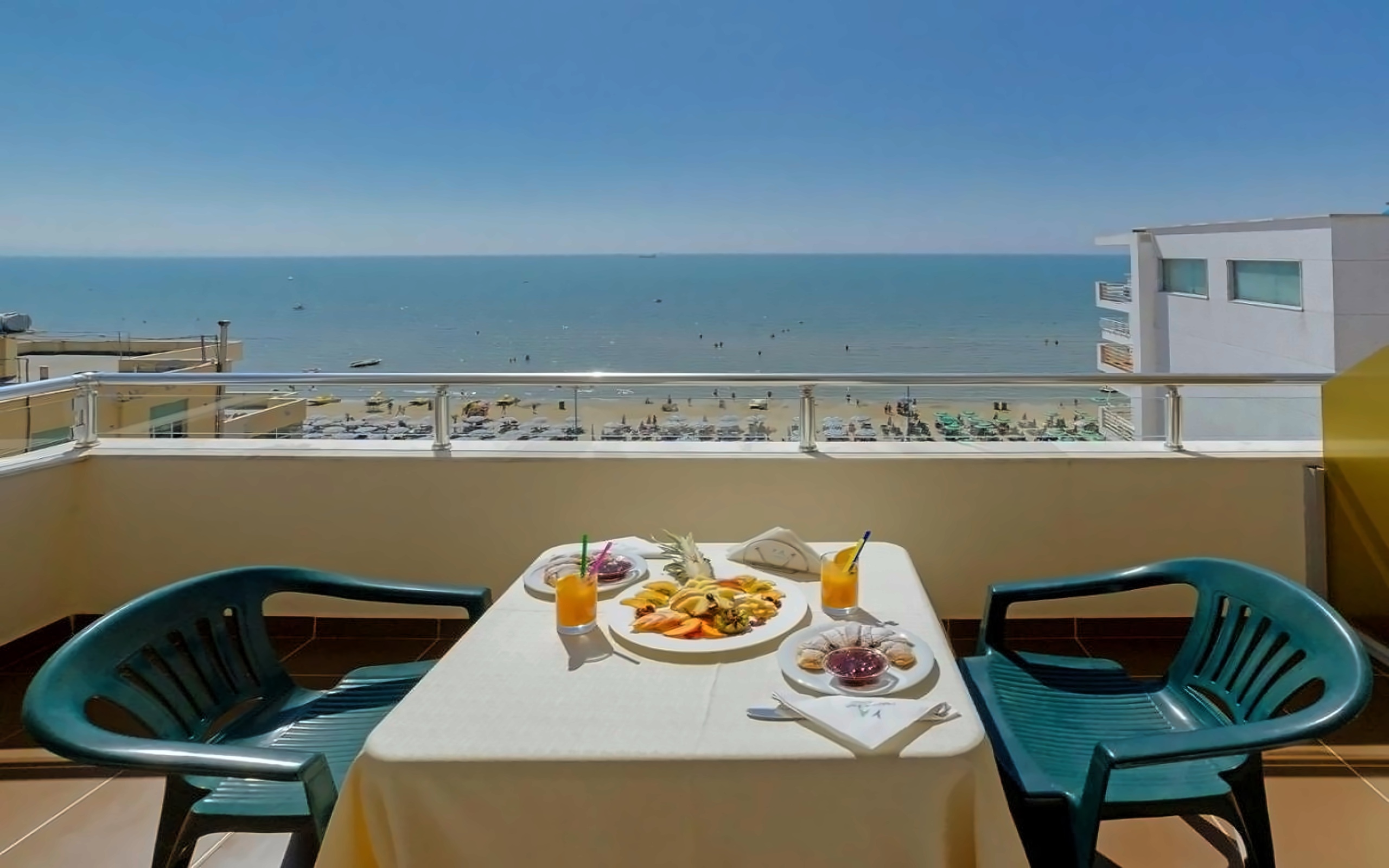 Sun Hotel 2