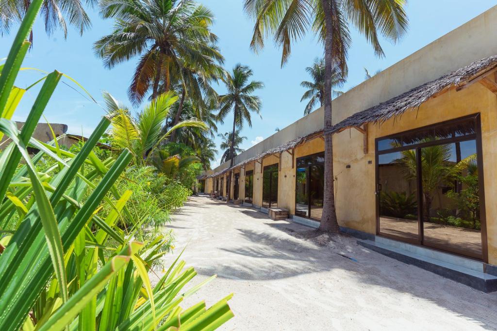 Jambo Resort by Mambo Hotels 3