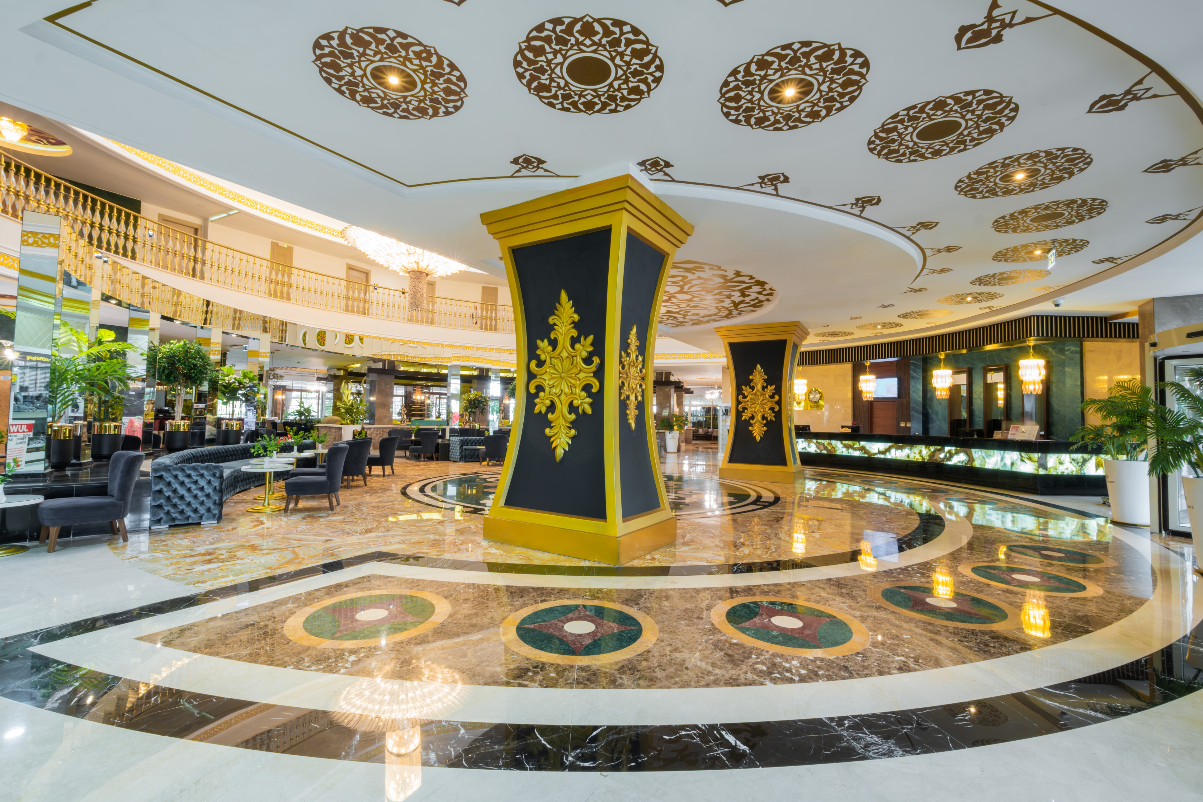 Side Crown Palace Hotel 6