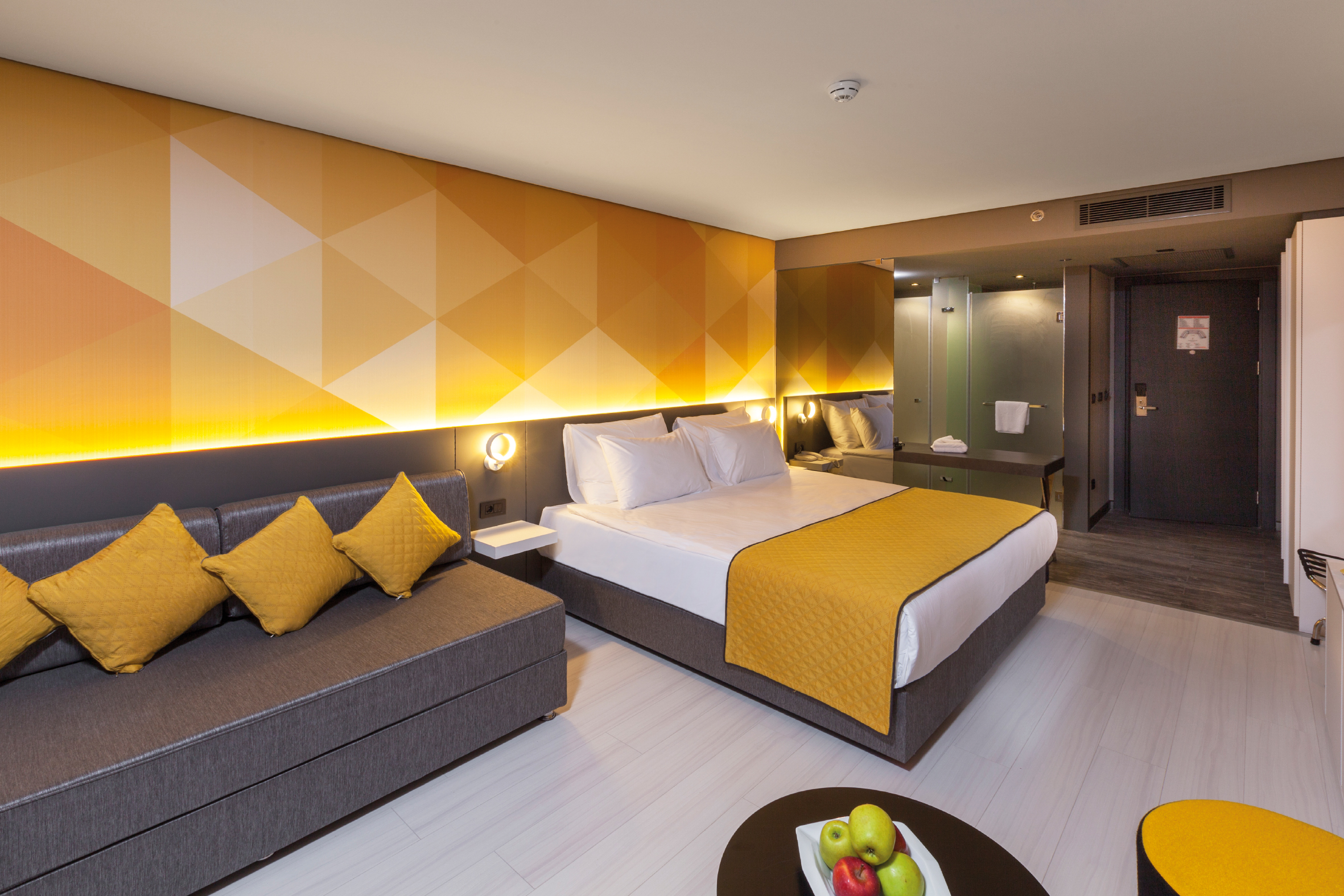 Economy Room 1