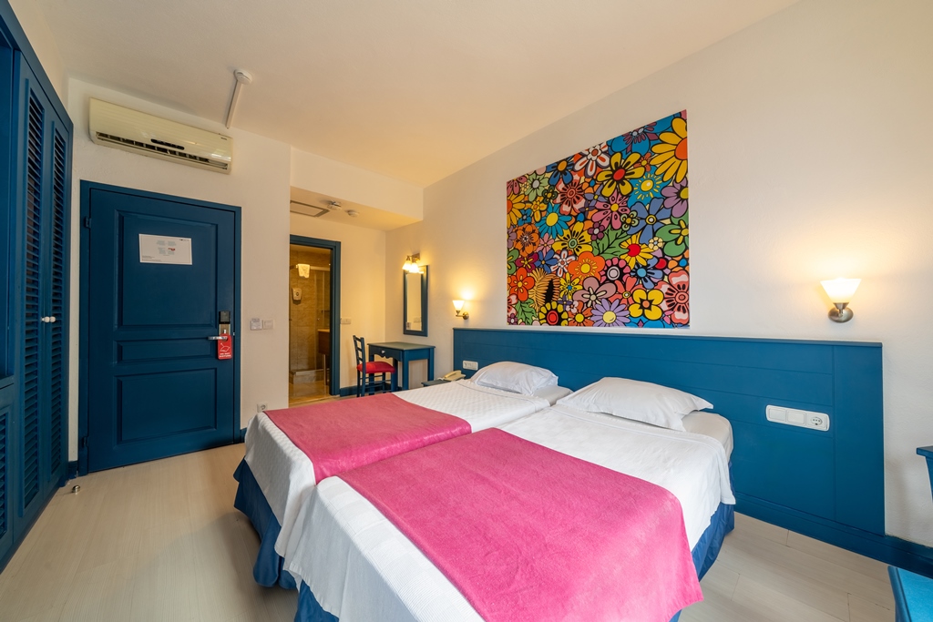 Club Standard Room 2