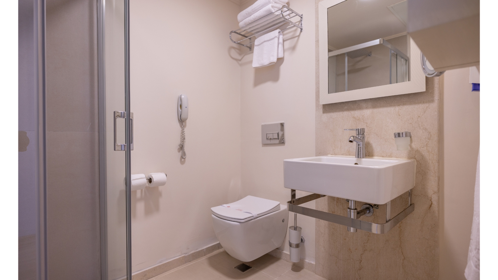Superior Room Landview With Balcony 3