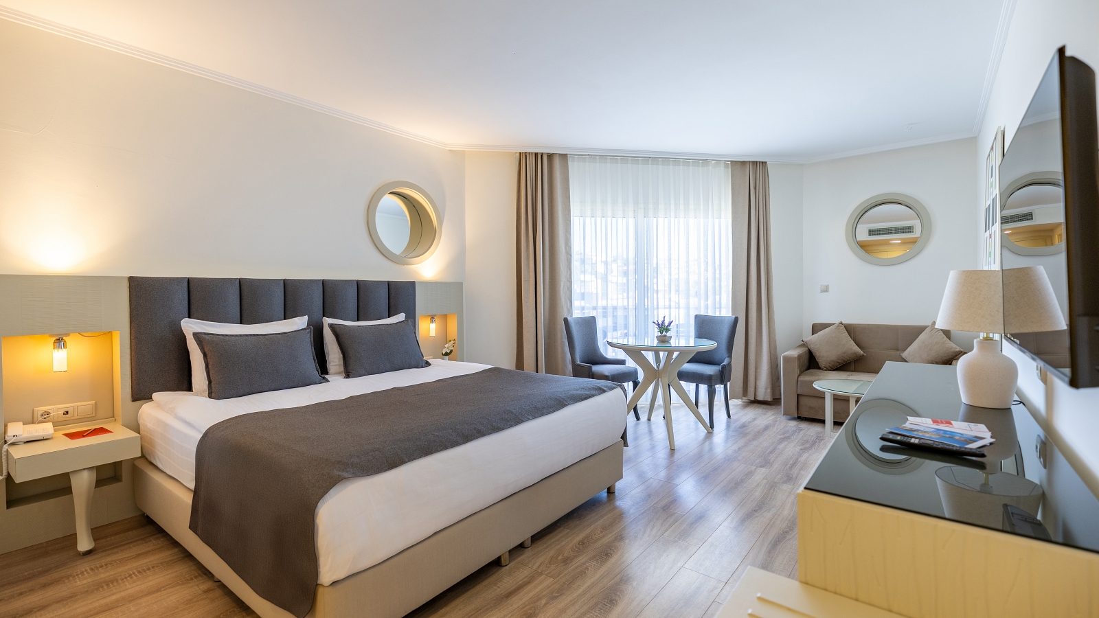 Family Suite Room 3