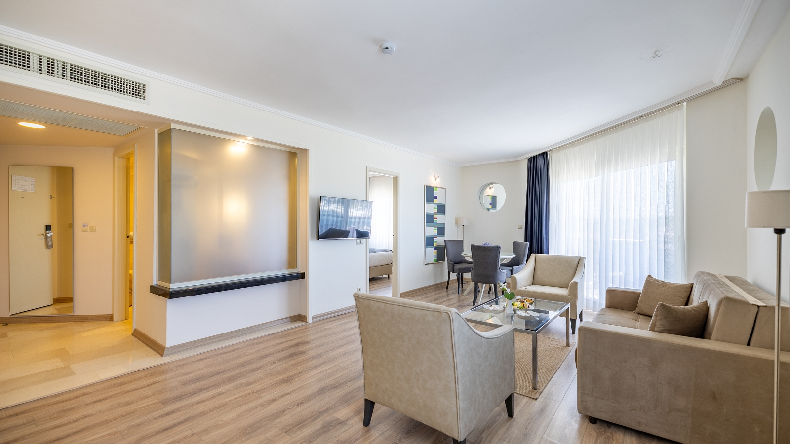 Grand Suite Marina 1