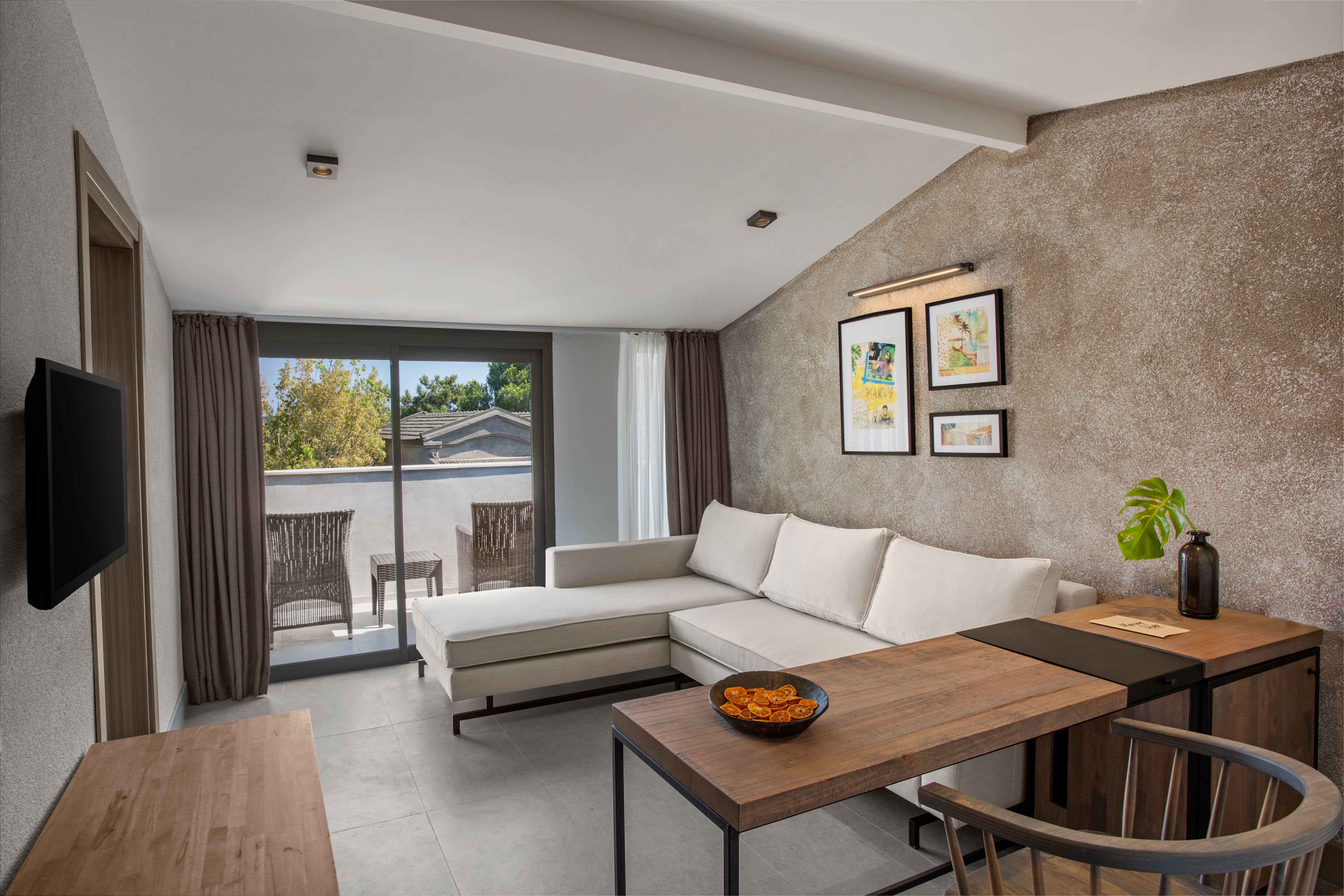 Junior Suite Main Building 1