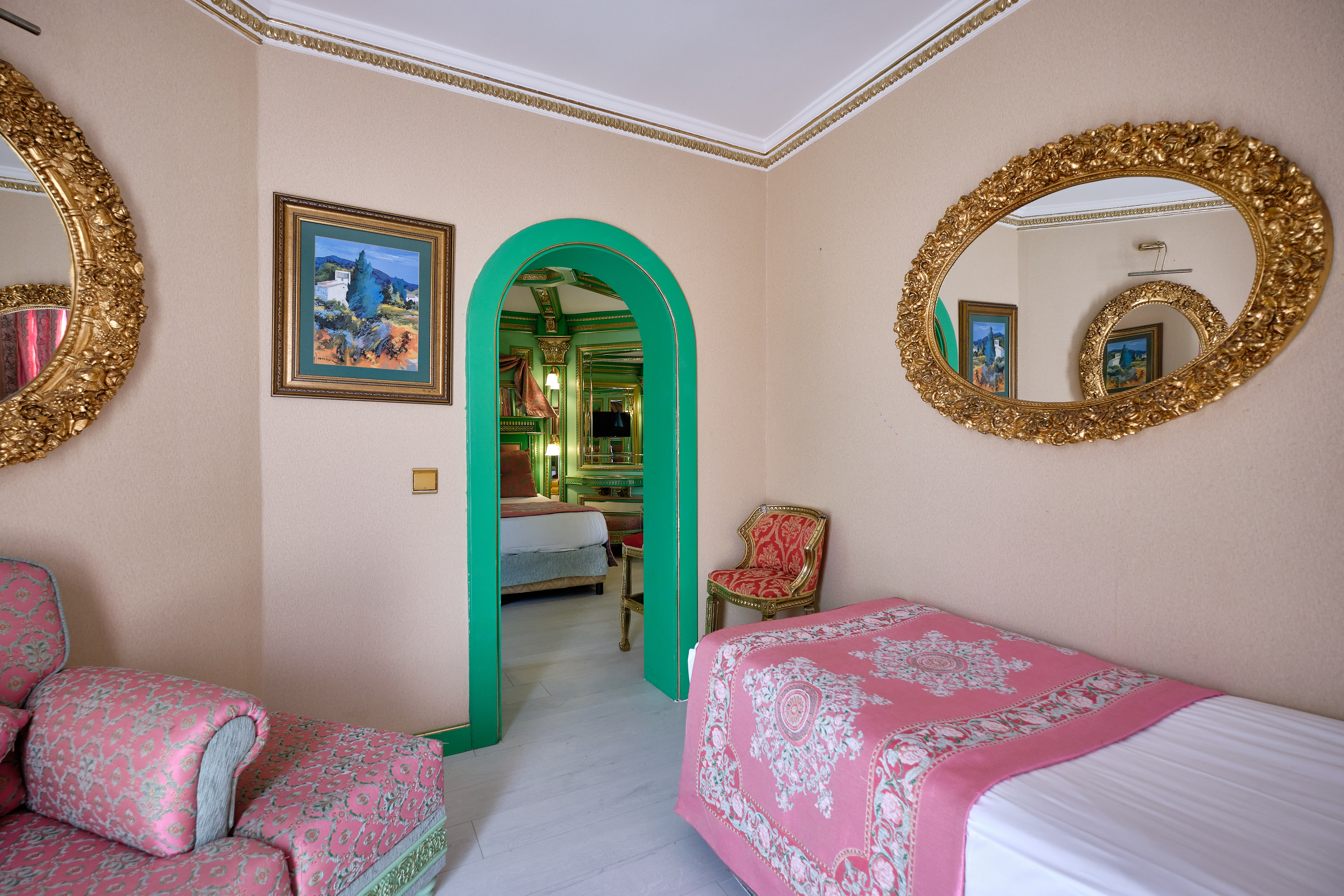 Club Family Room 2