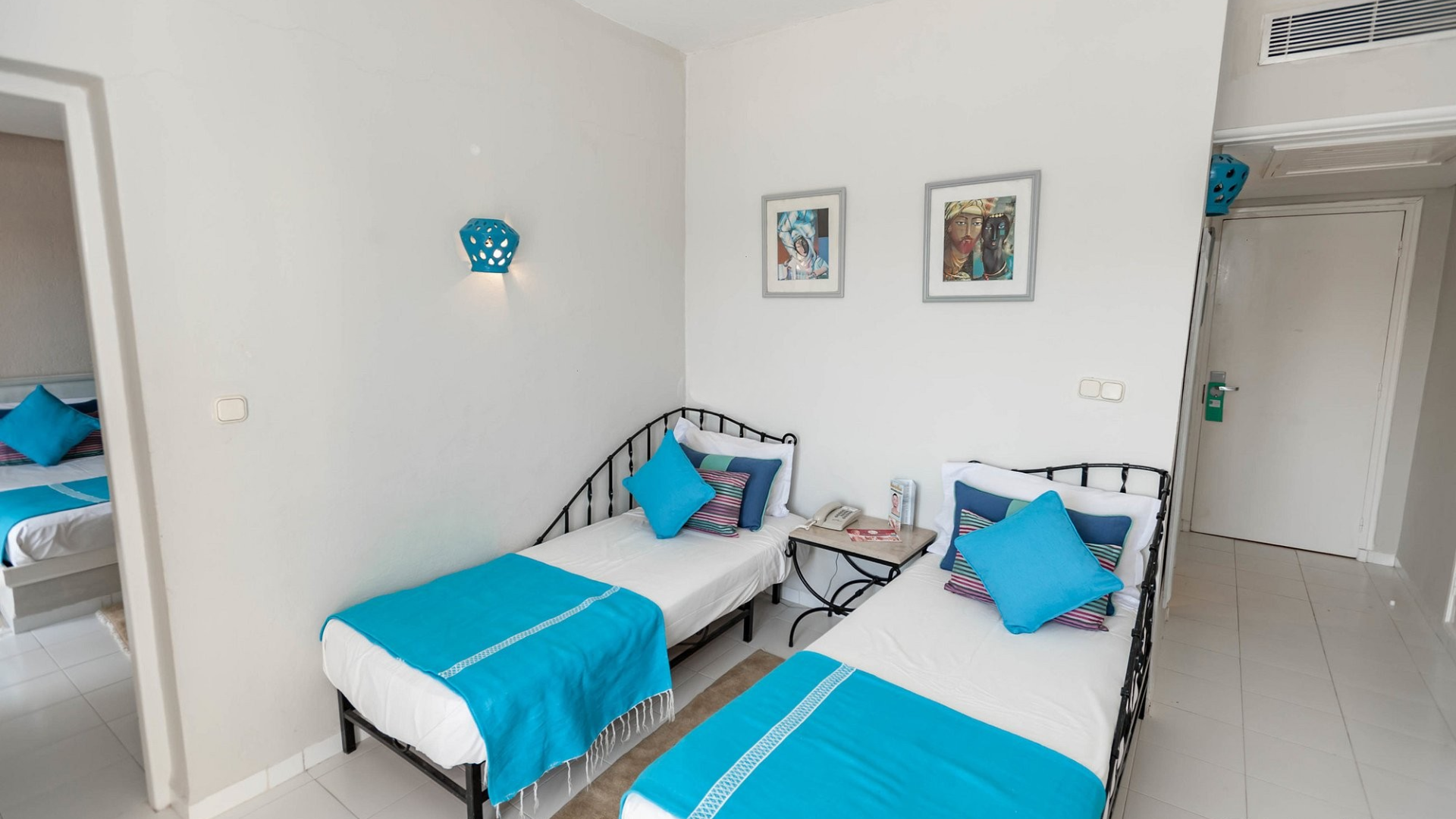Room Quadruple 2