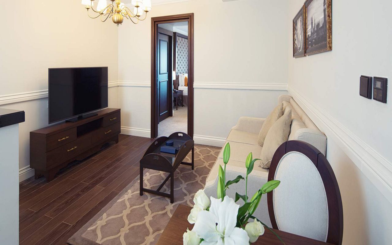 Premium One Bedroom Apartment 4