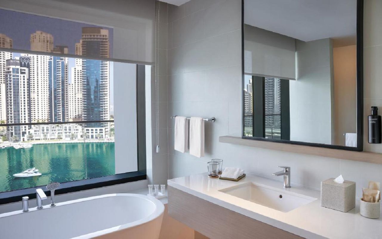 Deluxe Marina Suite 3
