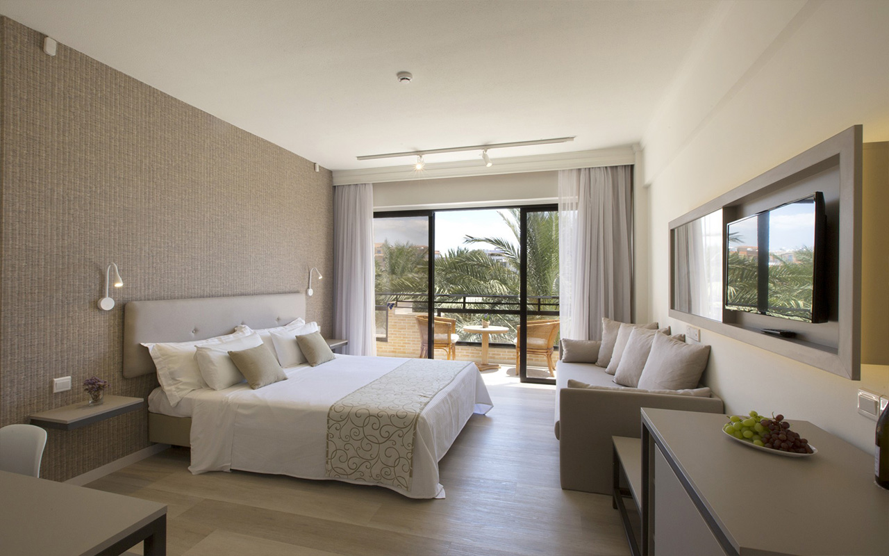 Twin Room Inland View 2