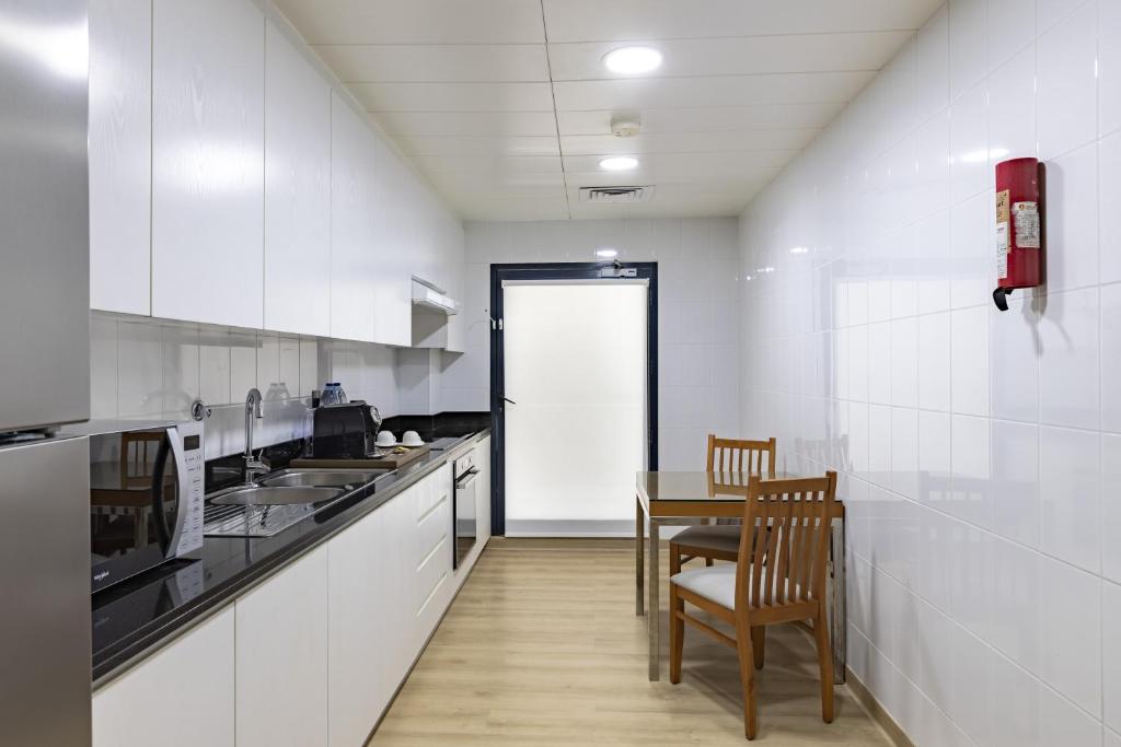 Three Bedroom Premiere Apartment 3
