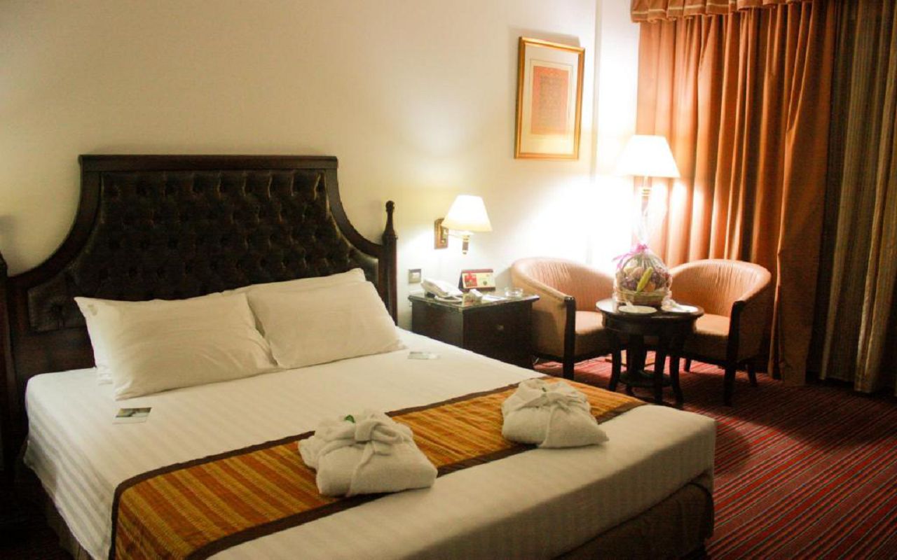 Deluxe Room 1