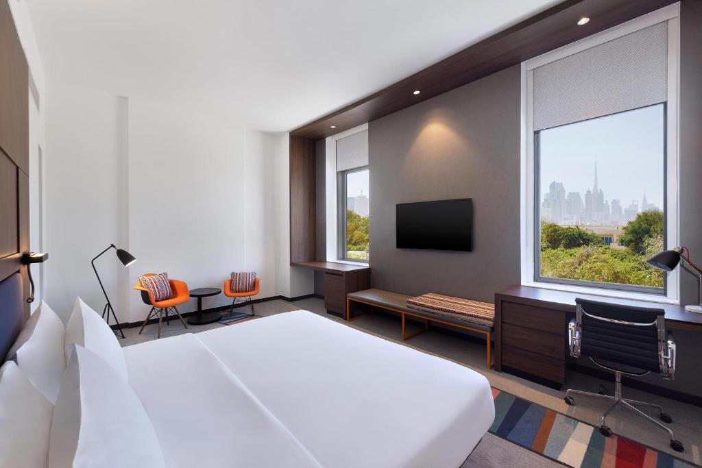 Savvy Room 2